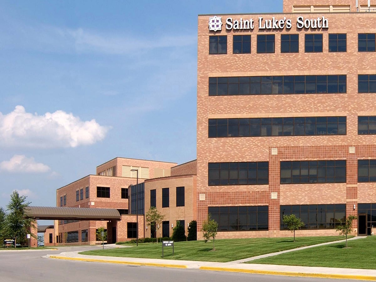 St. Luke's South Hospital