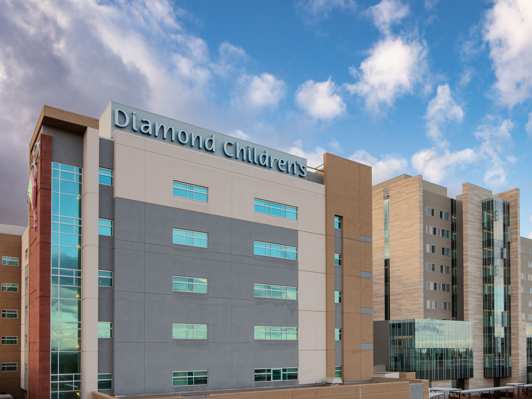 Diamond Children's Medical Center