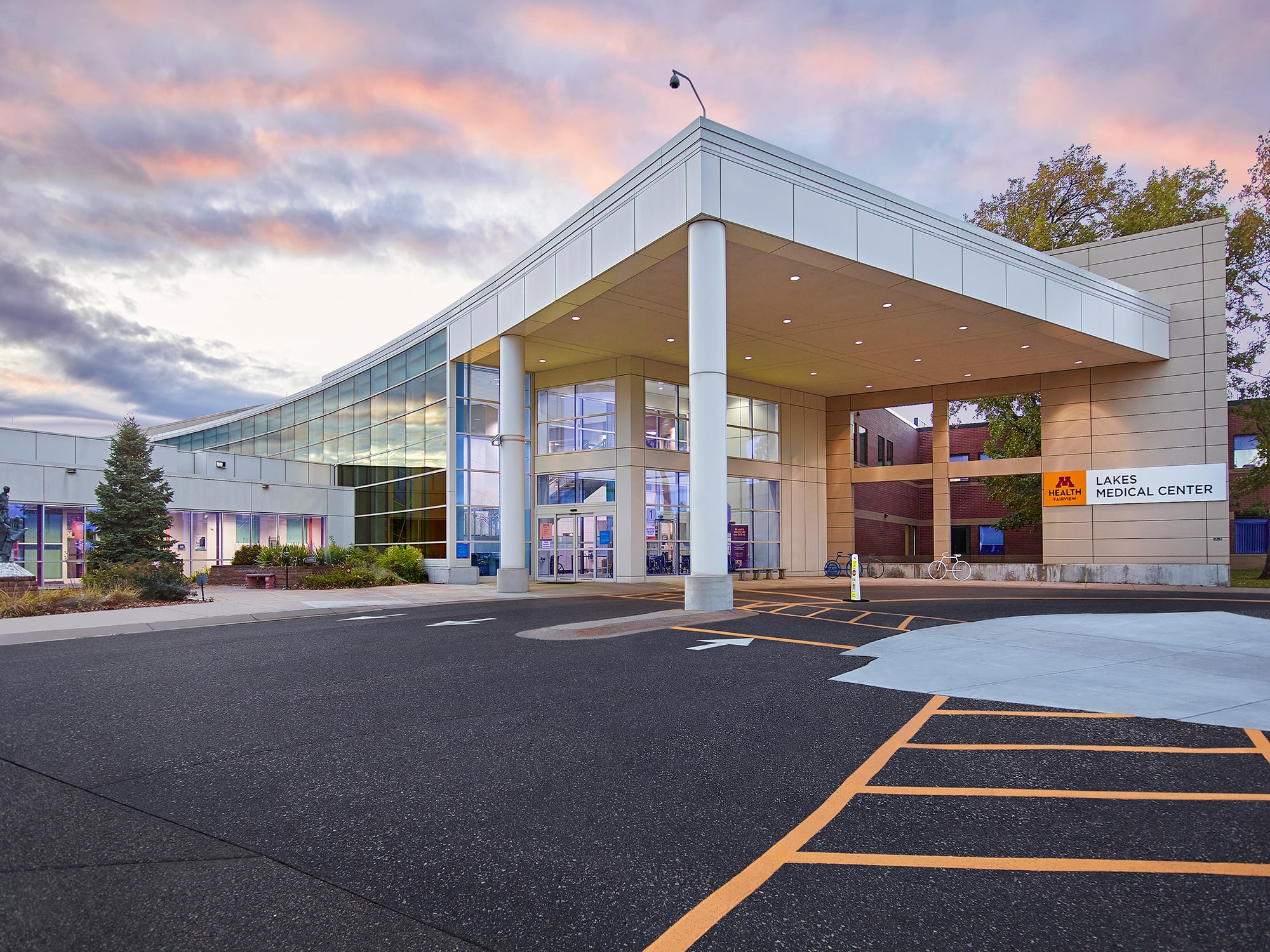 M Health Fairview Lakes Medical Center