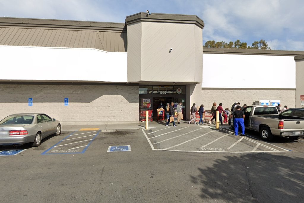 Lucky Supermarkets Pharmacy