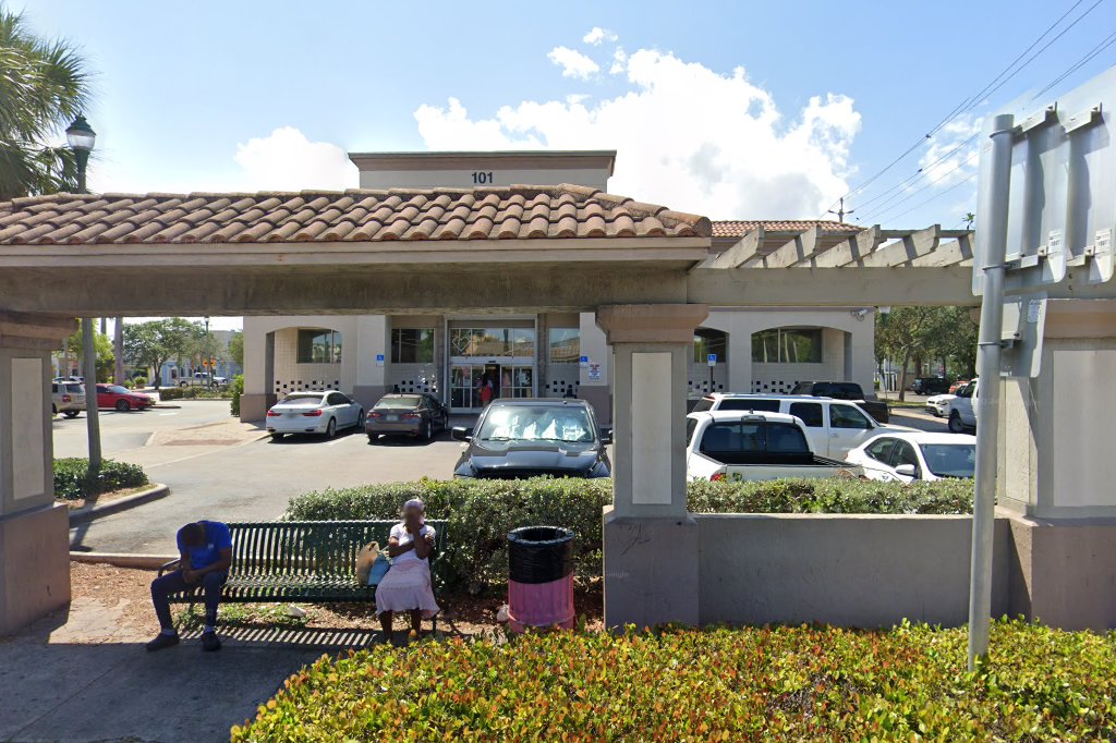 CVS Pharmacy y más